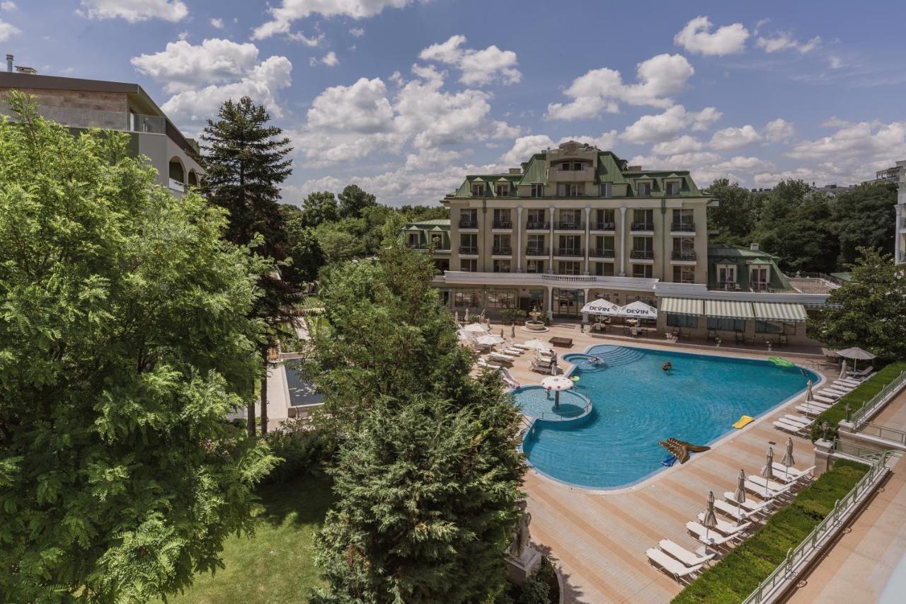 Apartcomplex Splendid Saints Constantine and Helena Екстер'єр фото