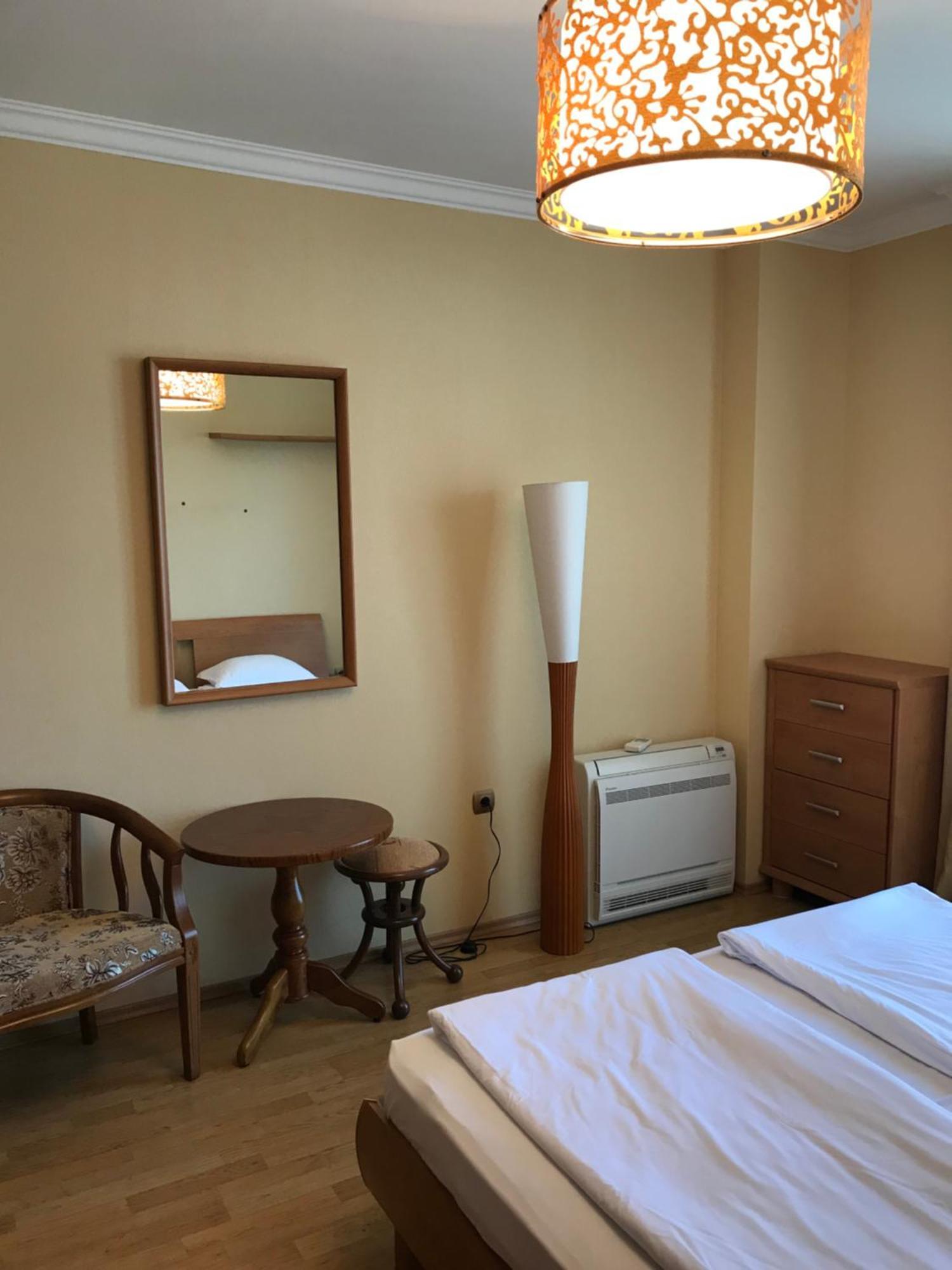 Apartcomplex Splendid Saints Constantine and Helena Екстер'єр фото