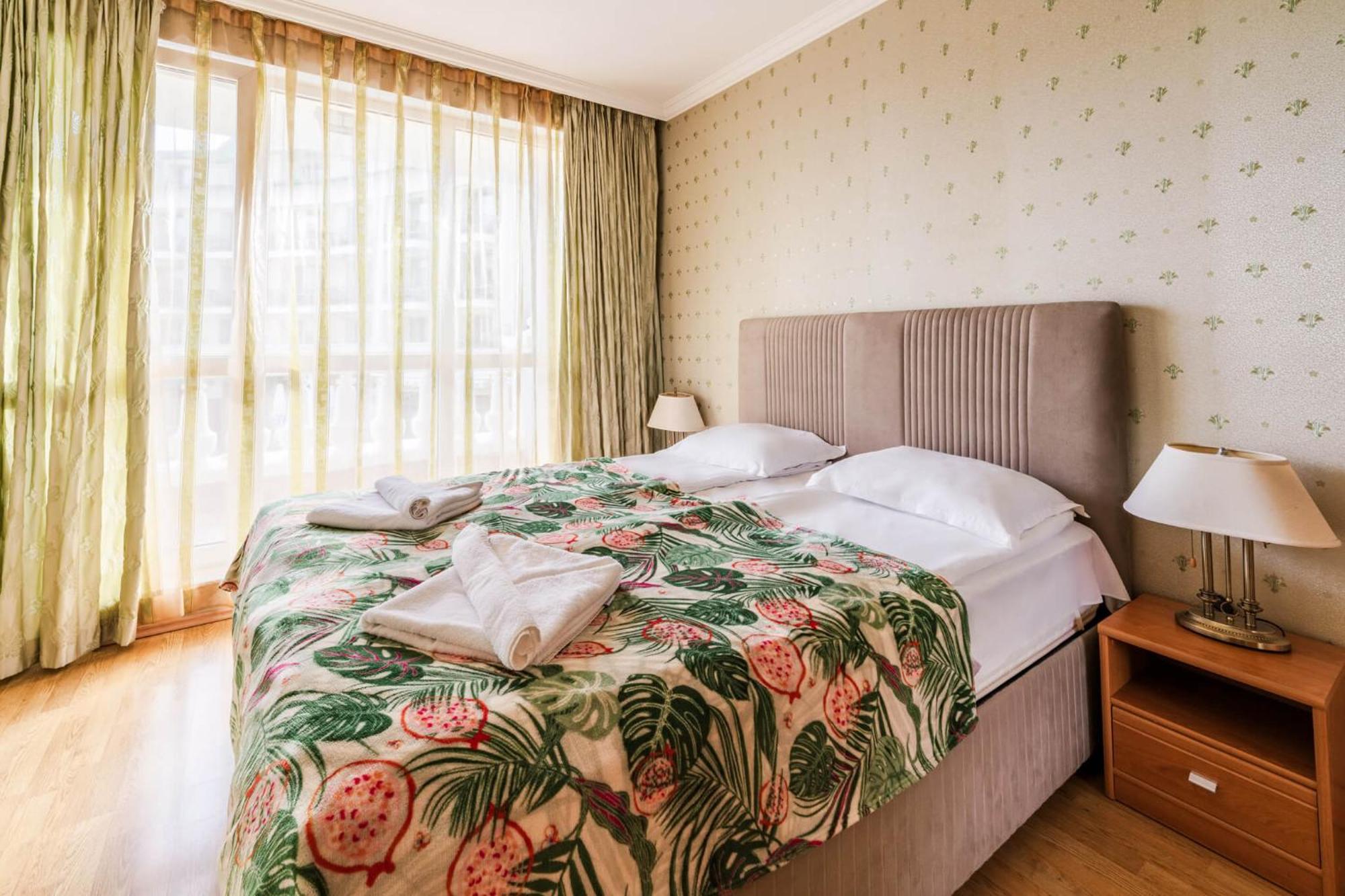 Apartcomplex Splendid Saints Constantine and Helena Екстер'єр фото