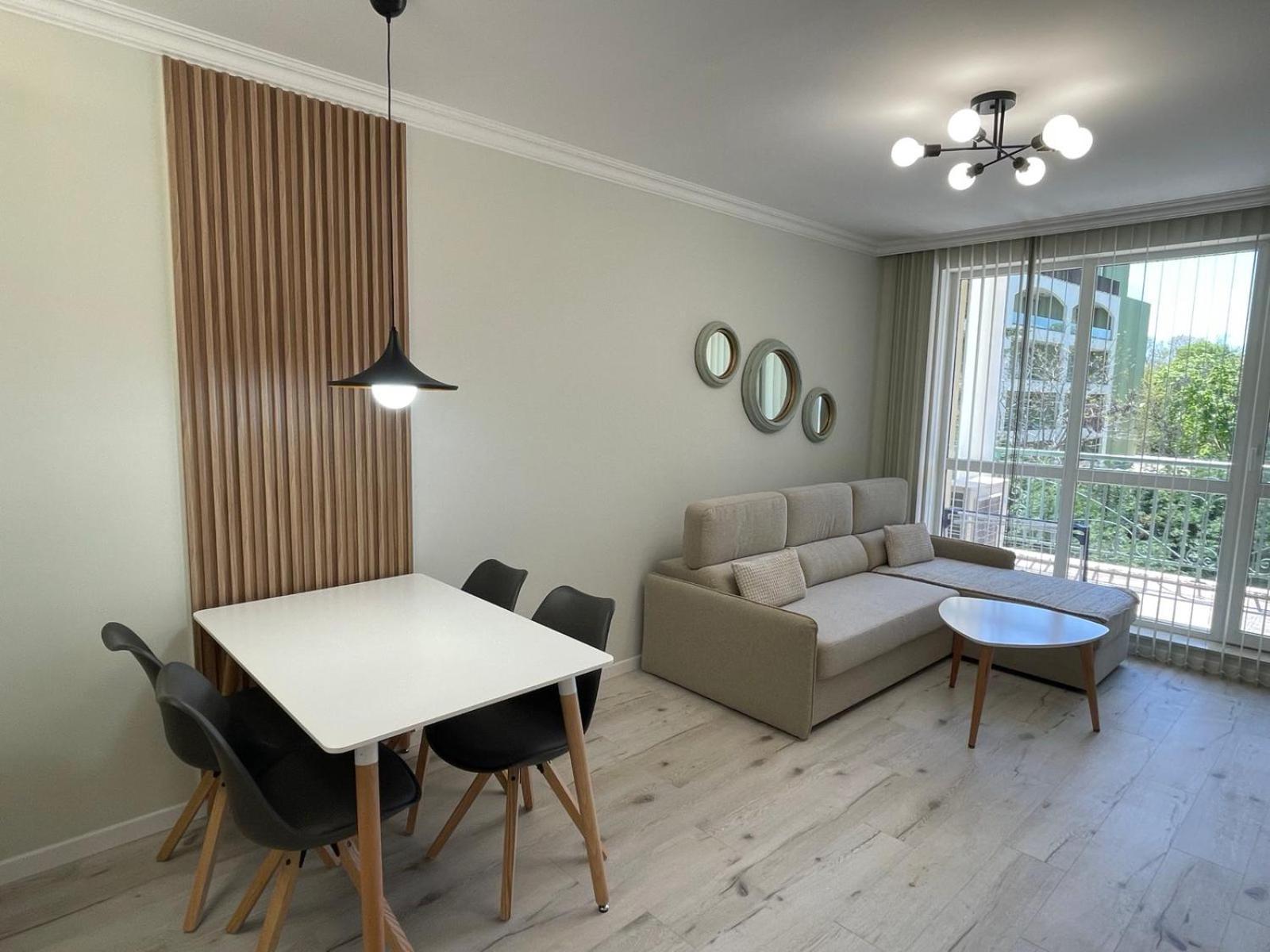 Apartcomplex Splendid Saints Constantine and Helena Екстер'єр фото