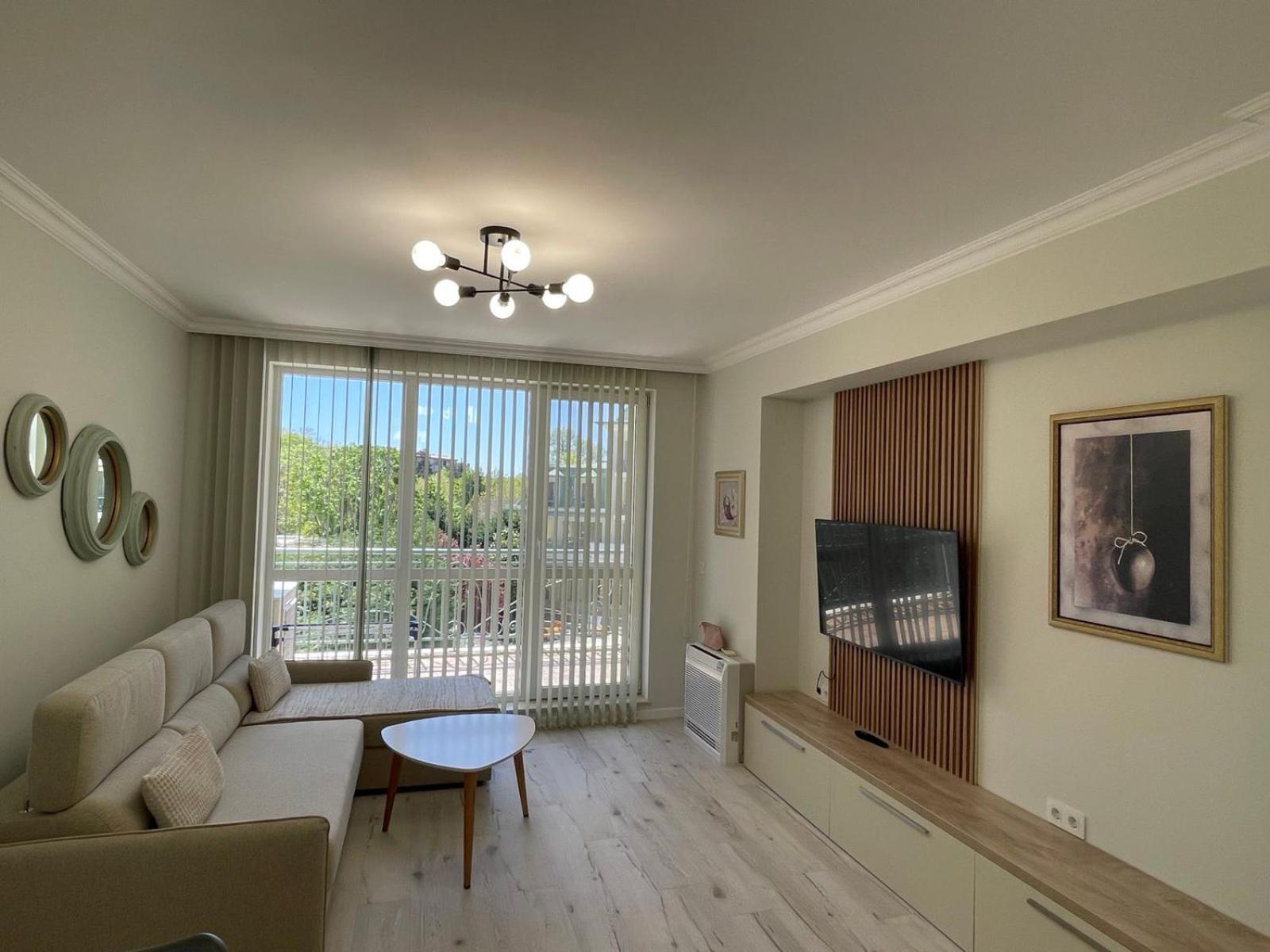 Apartcomplex Splendid Saints Constantine and Helena Екстер'єр фото