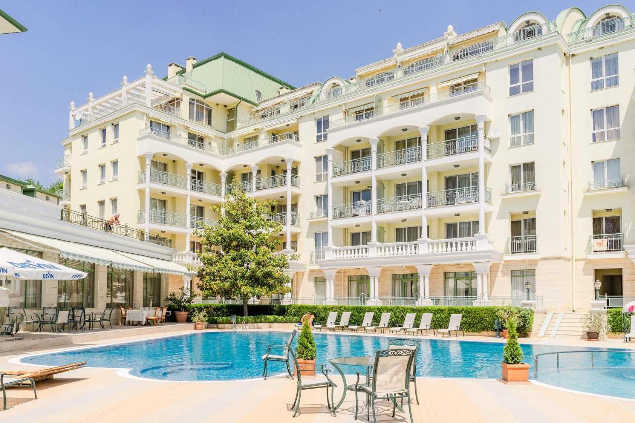 Apartcomplex Splendid Saints Constantine and Helena Екстер'єр фото